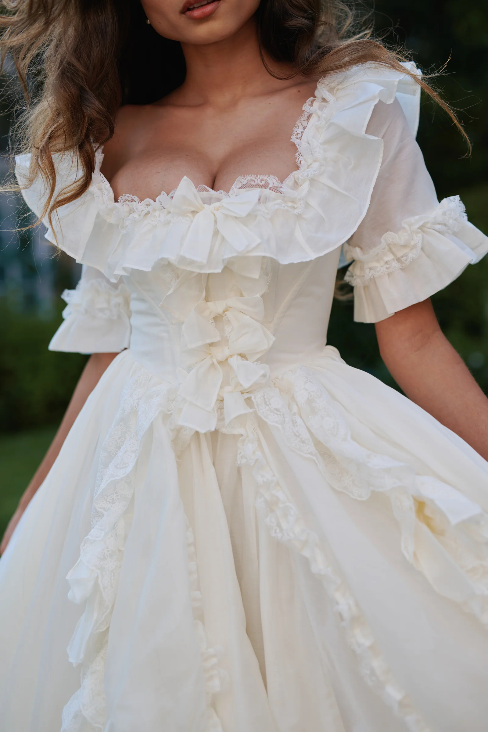 The Ivory Silk Organdy Antoinette Gown - Image 10