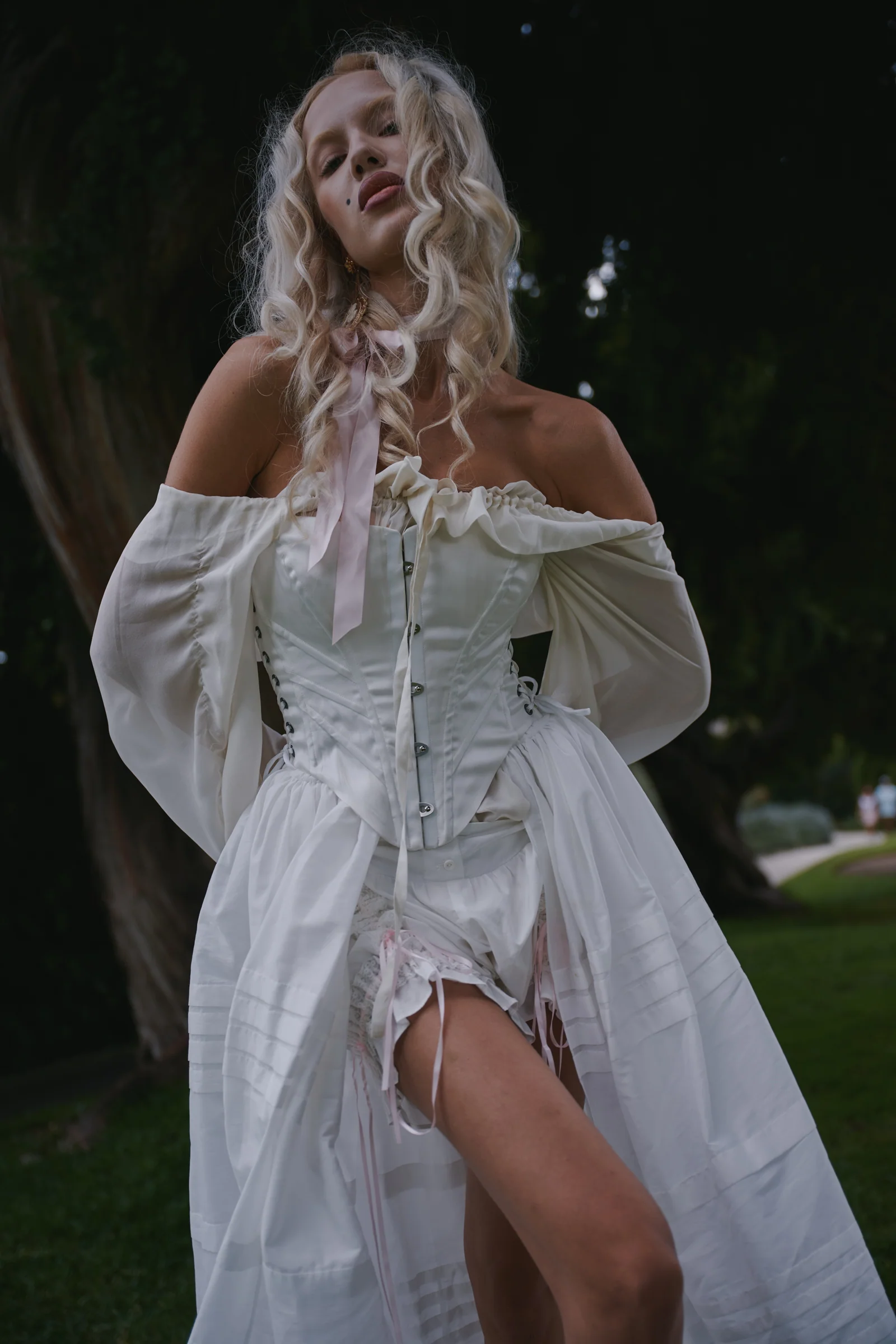 The Silk Vanilla Lagoon Corset - Image 6