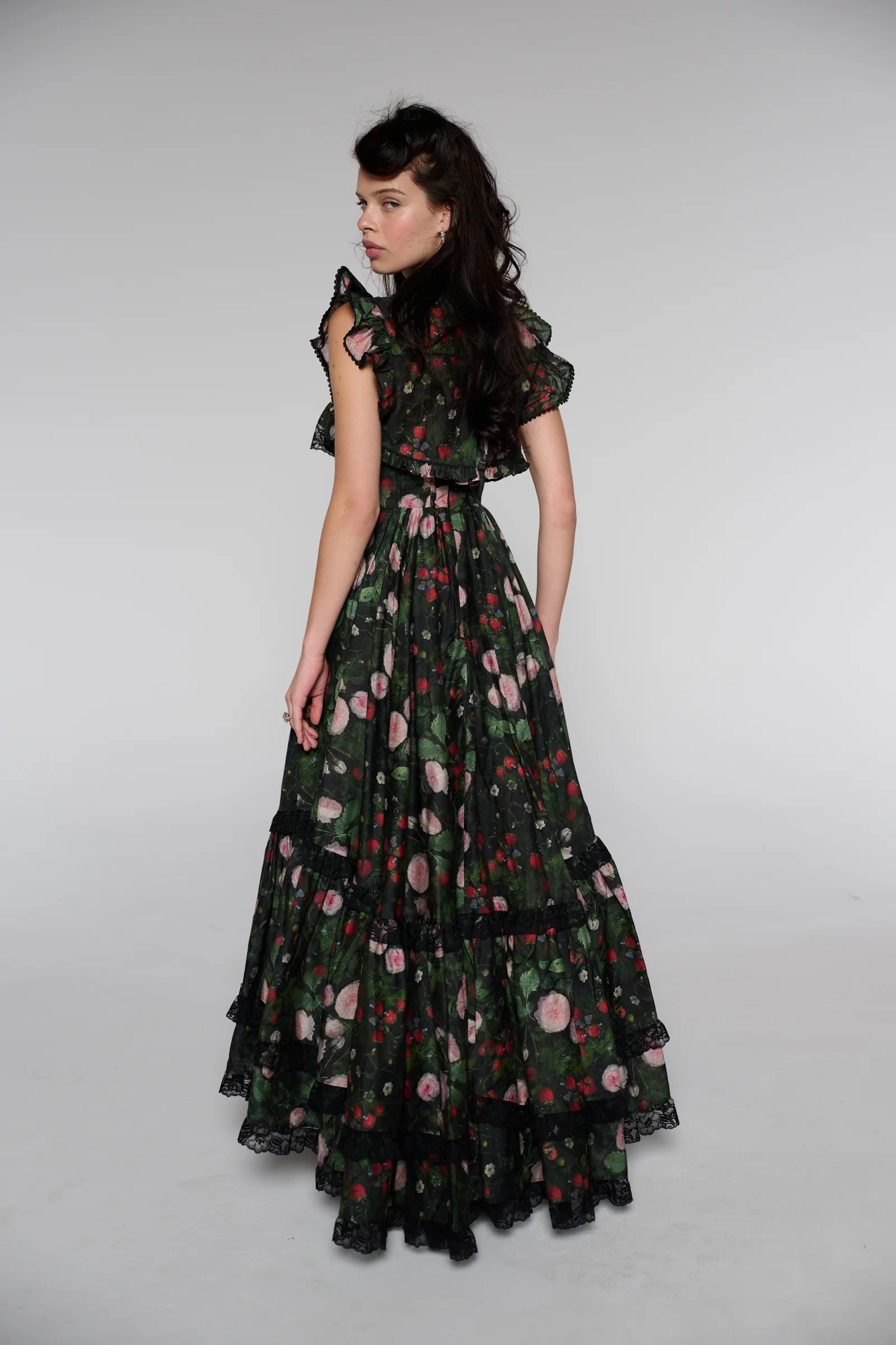 Nature's Delights Princess For Lovers Gown - Image 18