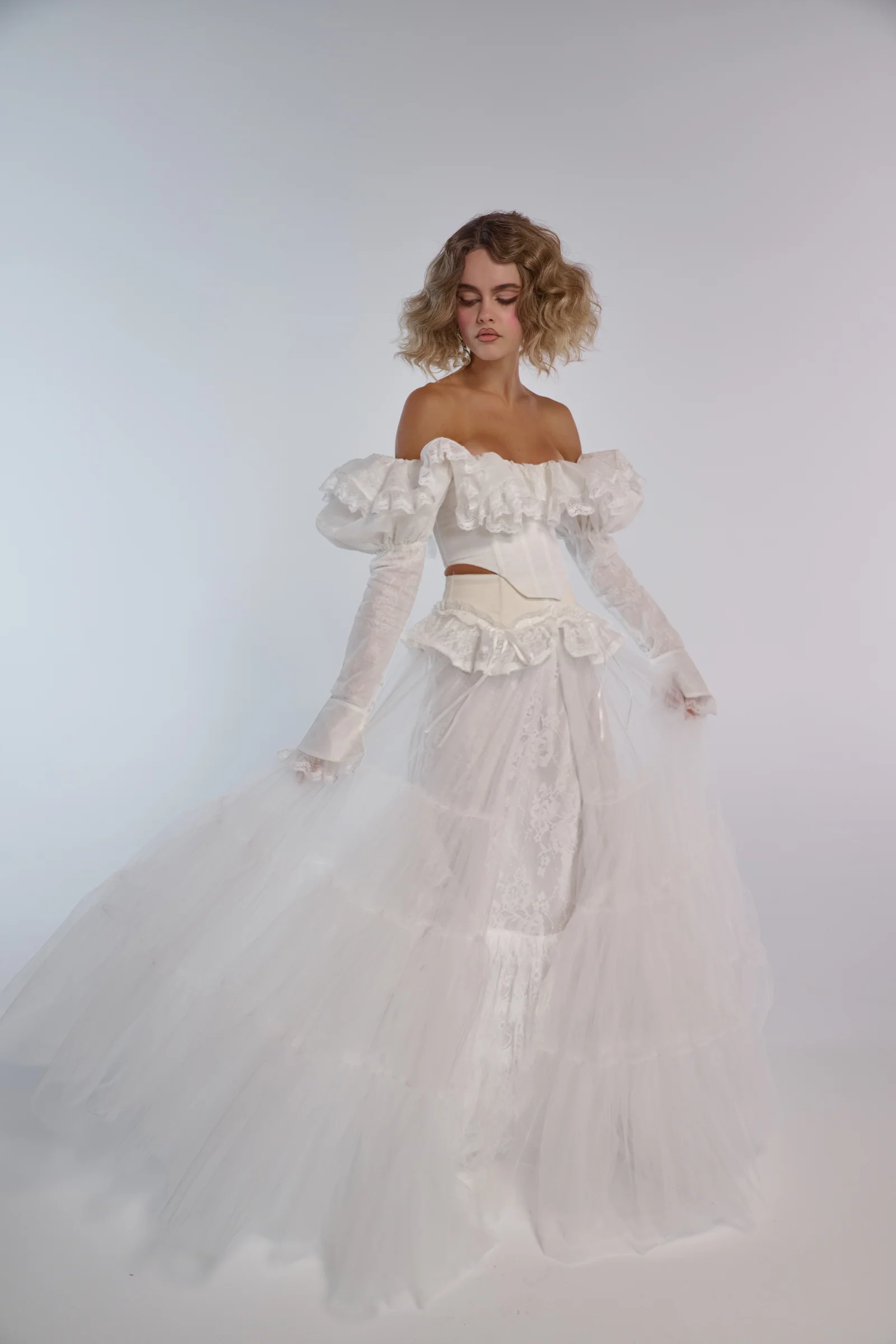 The Tulle Heroine Tournure - Image 8