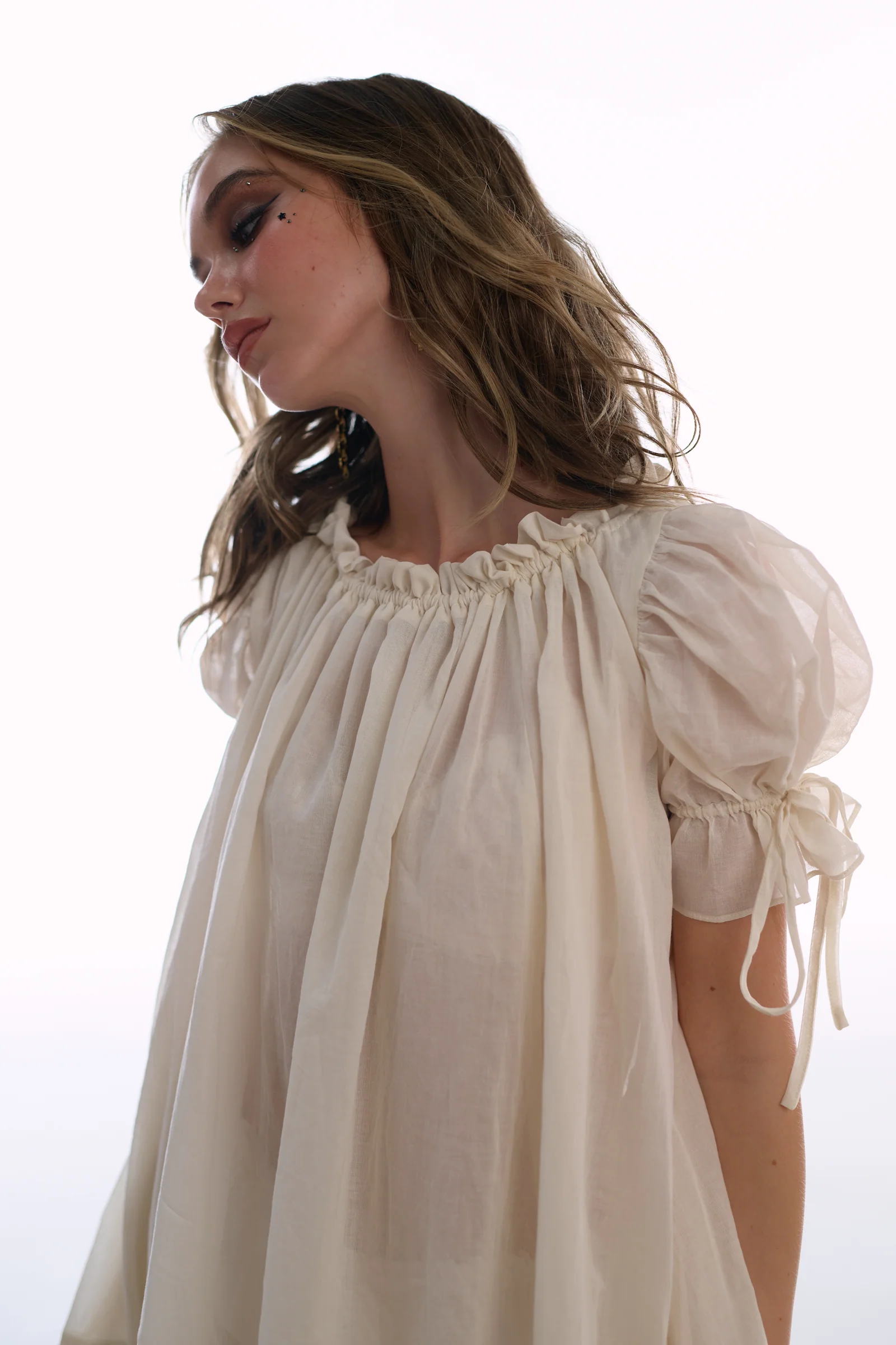 The Vanilla Antique Chemise - Image 10