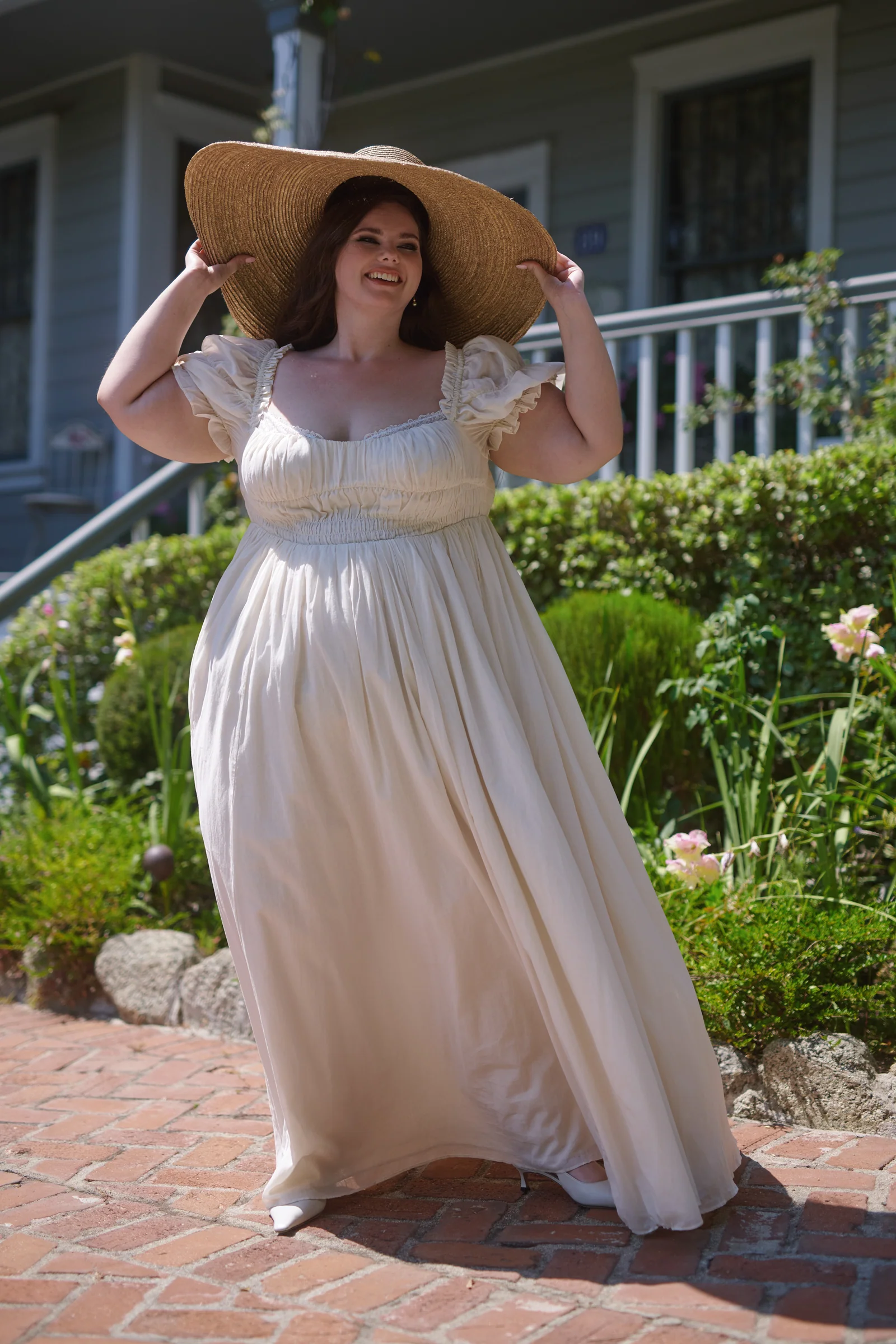 The Vanilla Renfaire Gown - Image 15