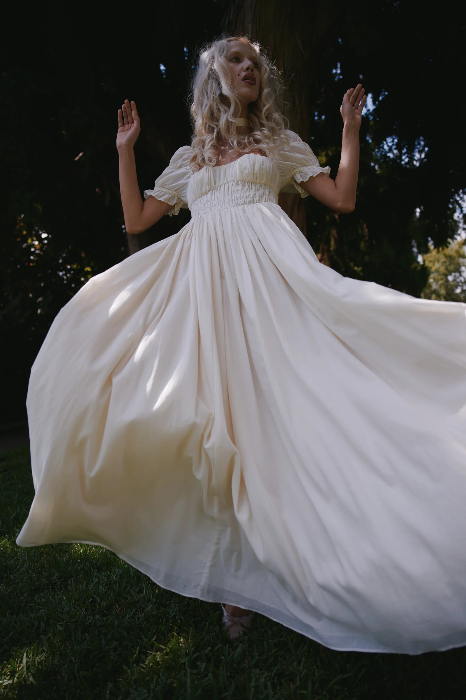 The Vanilla Renfaire Gown - Image 9